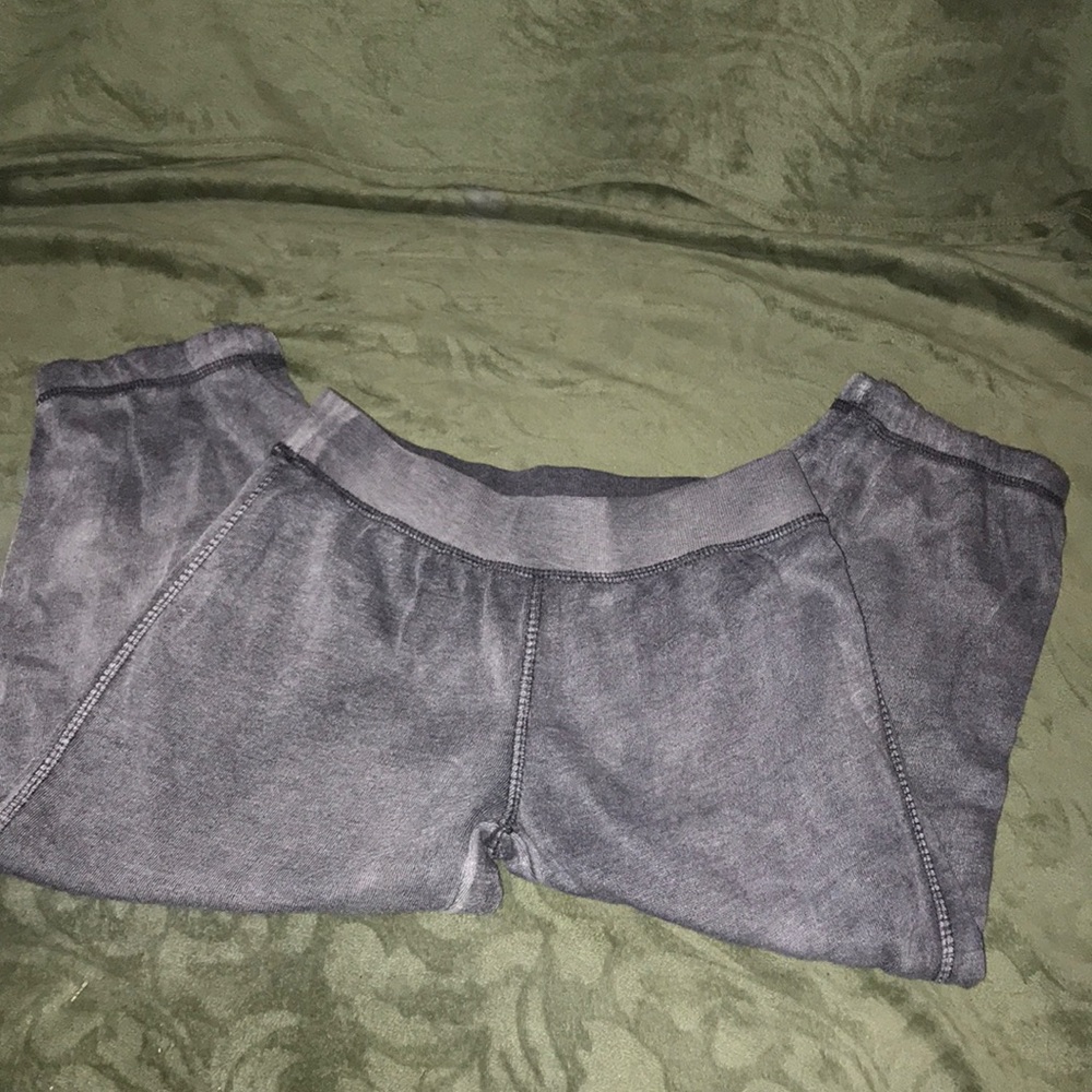 Grey Capri joggers
